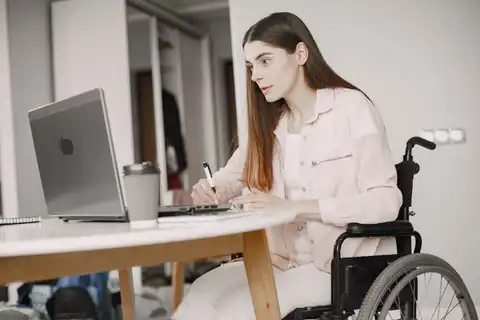 Imagem ilustrativa de inclusão no trabalho — Inclusão de Pessoas com Deficiência (PCD)